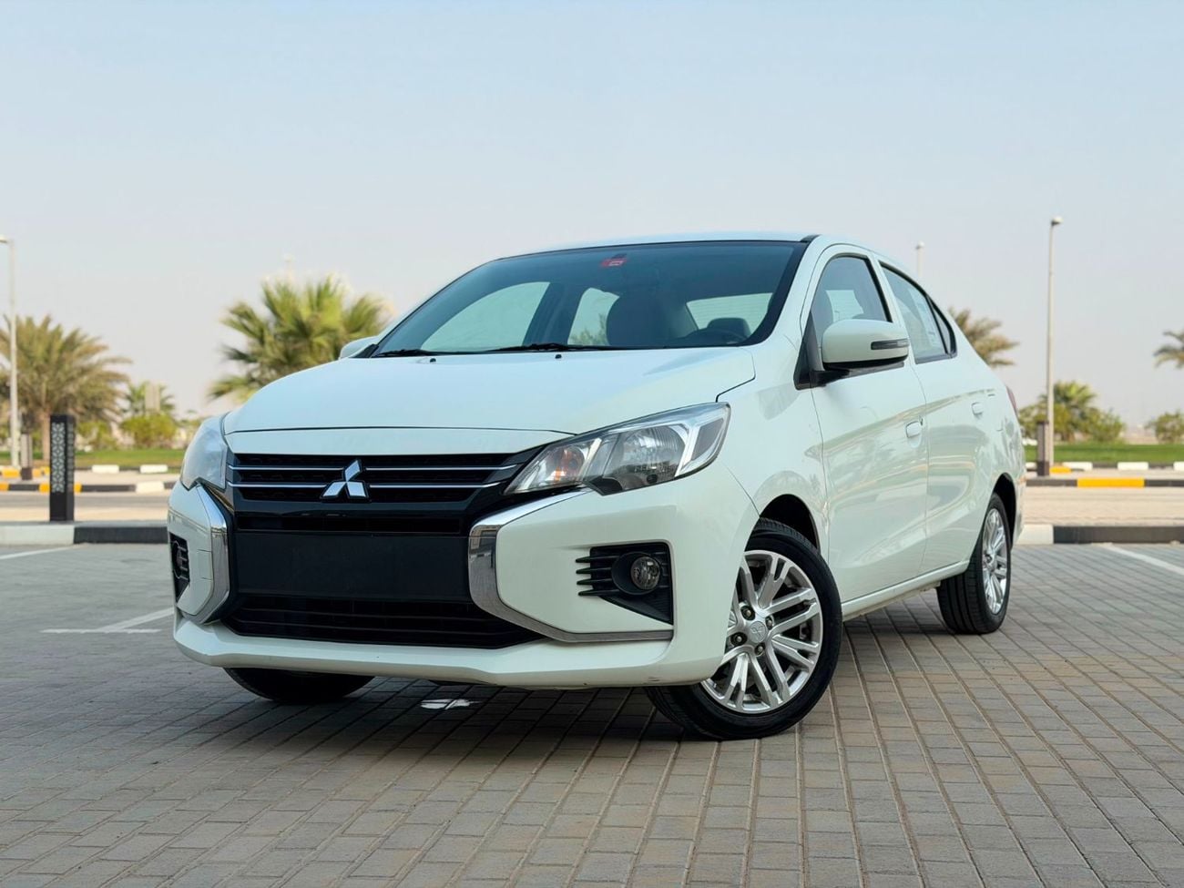 Mitsubishi Attrage GLX HIGHLINE
