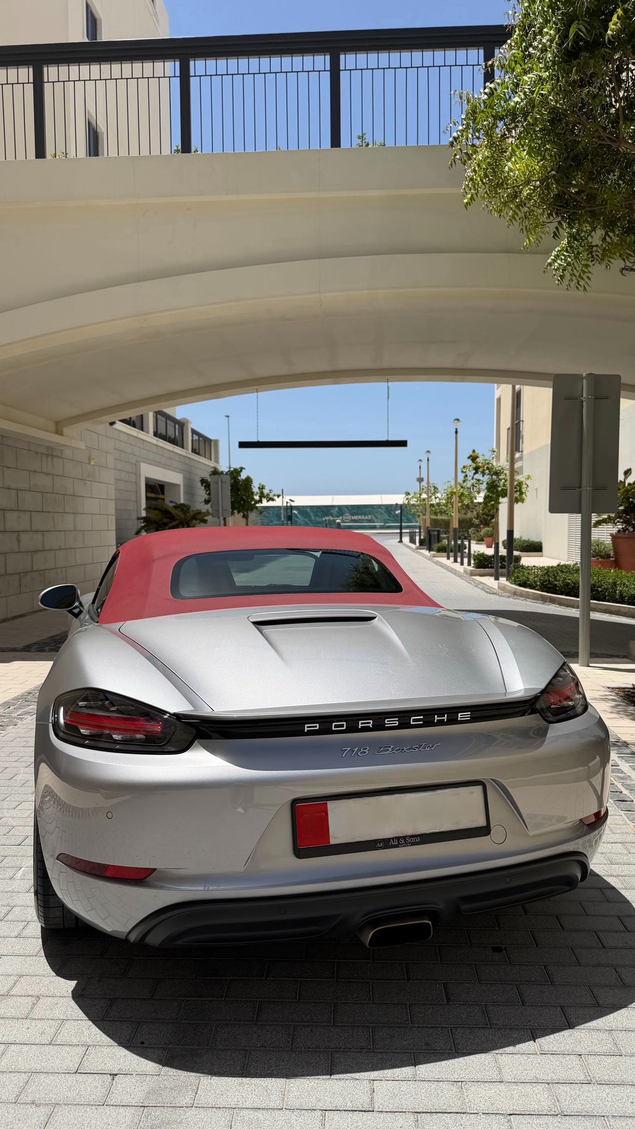 Porsche 718 Boxster Base 2.0L
