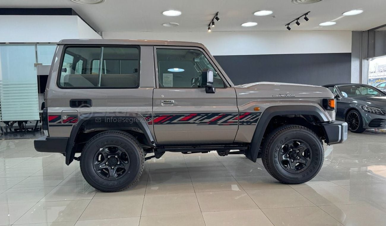Toyota Land Cruiser 70 Hardtop LC71 . 4.0L . Petrol . 4WD . 5-Speed Manual . 7 Seats . 3 Doors | 2026 Model | For Export