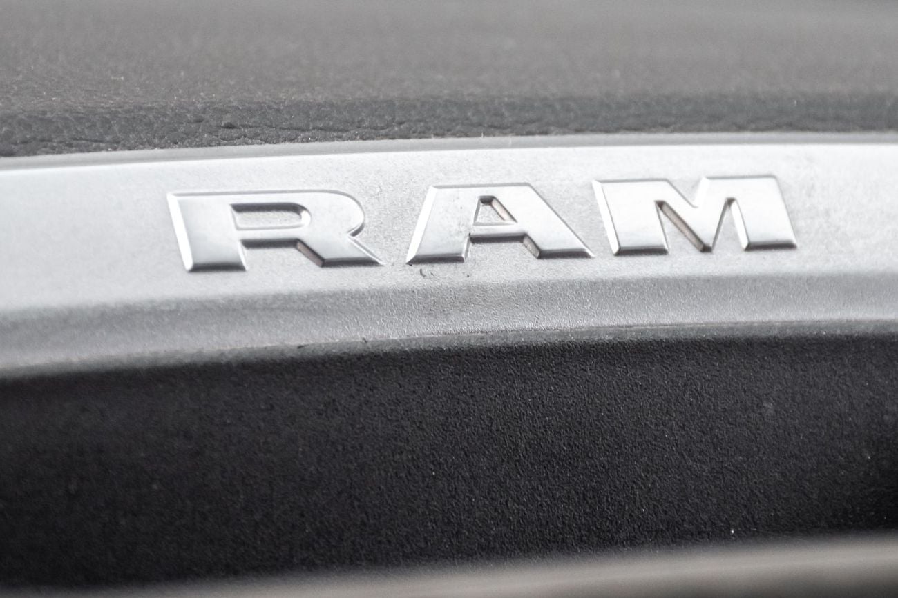 RAM 2500 BIGHORN