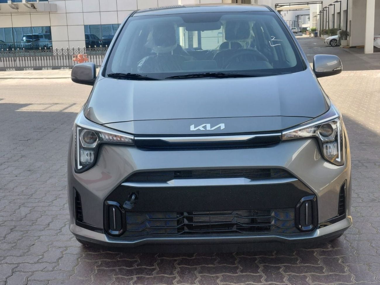 Kia Picanto GCC Specs 2027 Model with Sunroof