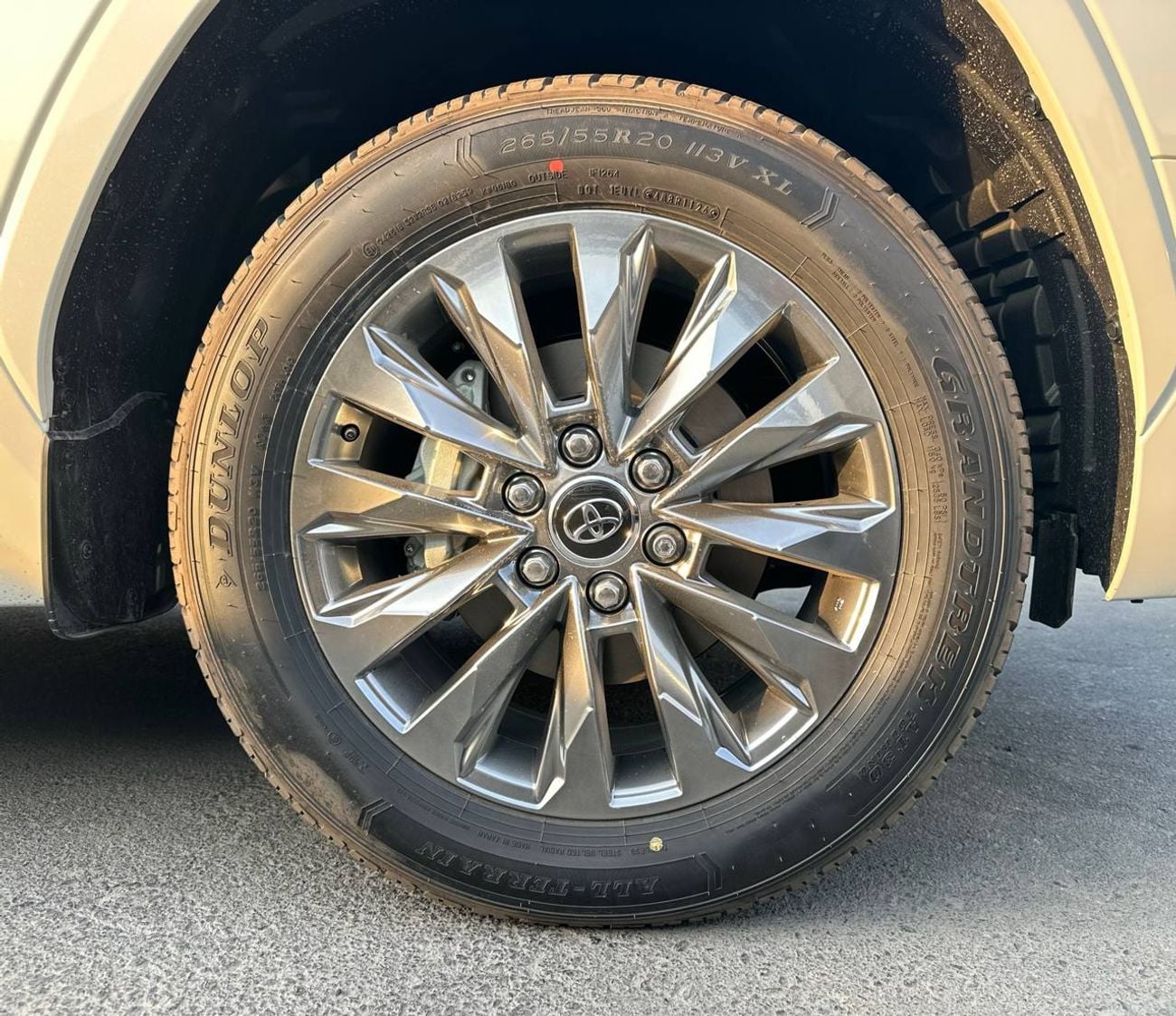 Toyota Land Cruiser GXR