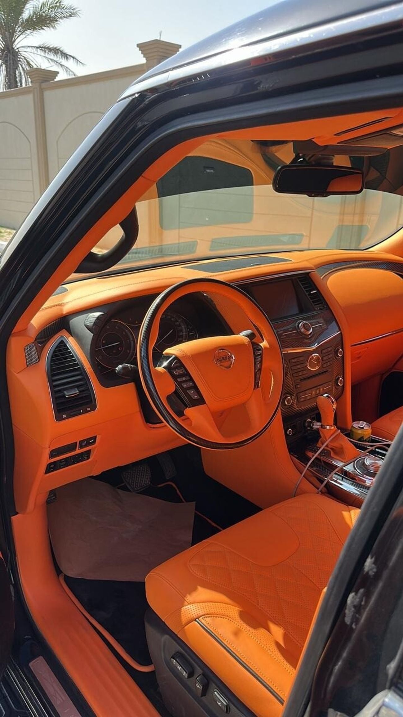 Infiniti QX80 v8