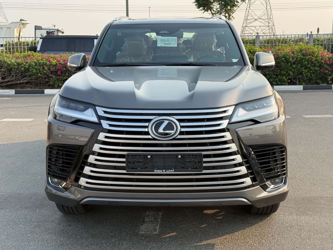 Lexus LX700h SIGNATURE BRAND NEW GCC SPEC UNDER WARRANTY AND SERVICE