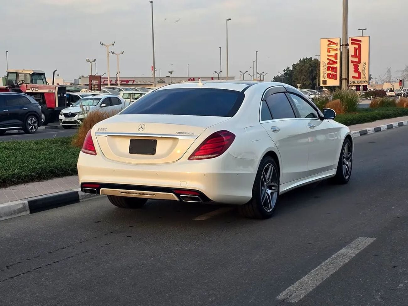 Mercedes Benz S550 S 550 15000KM Beige Interior