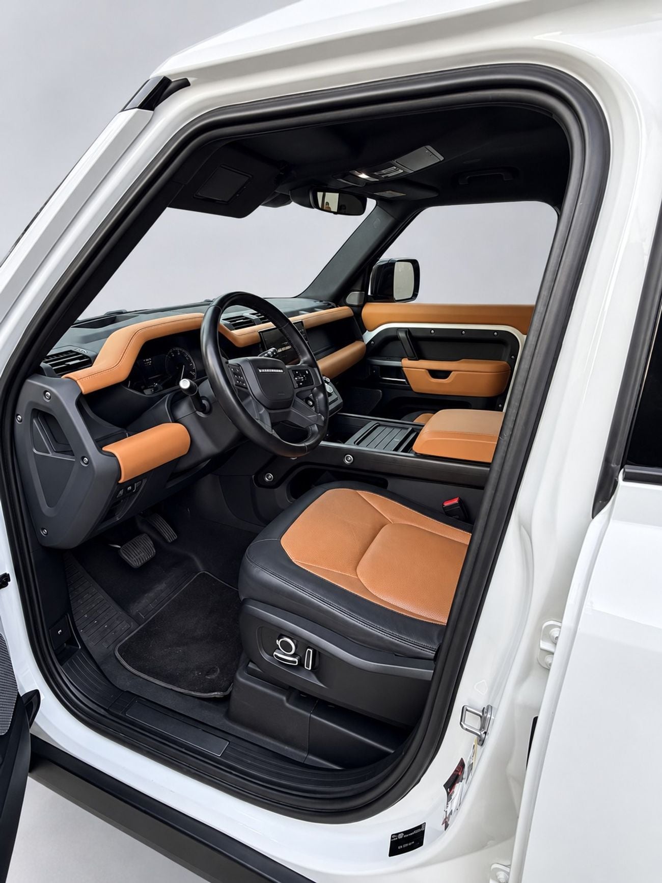 Land Rover Defender X Dynamic V6