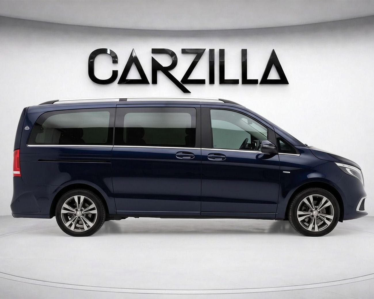 Mercedes Benz V 250 AVANTGARDE LWB l GCC Specs | AED 1,482 / Monthly