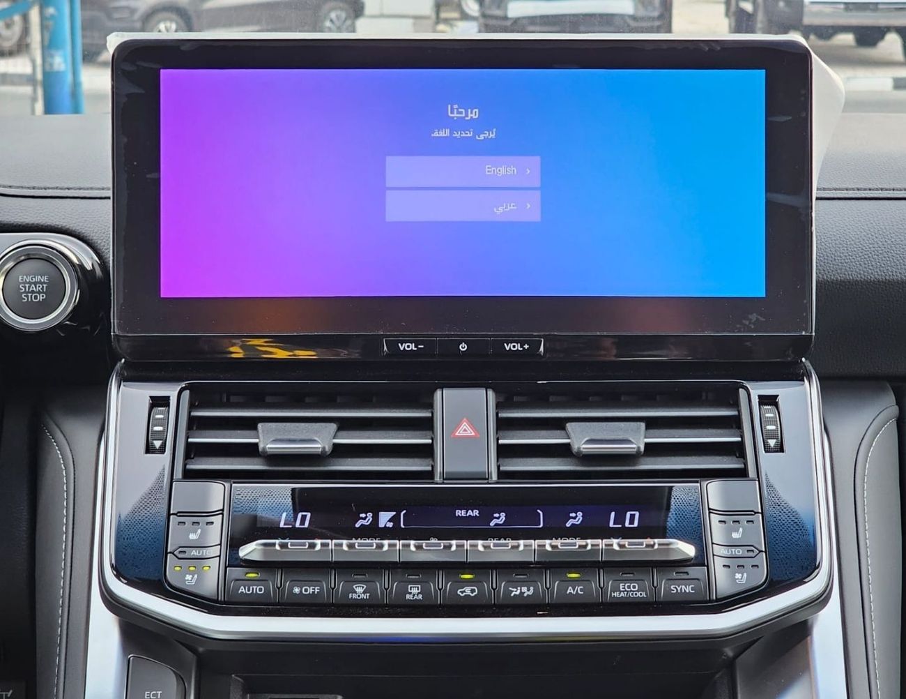 تويوتا لاند كروزر في إكس تويوتا لاندكروزر VX LC300 || محرك بنزين 4.0 لتر V6، ناقل حركة أوتوماتيكي، دفع رباعي | رادار | مشغل D