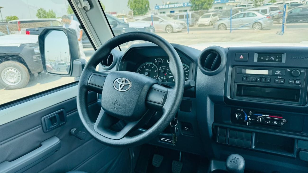 Toyota Land Cruiser Pick Up