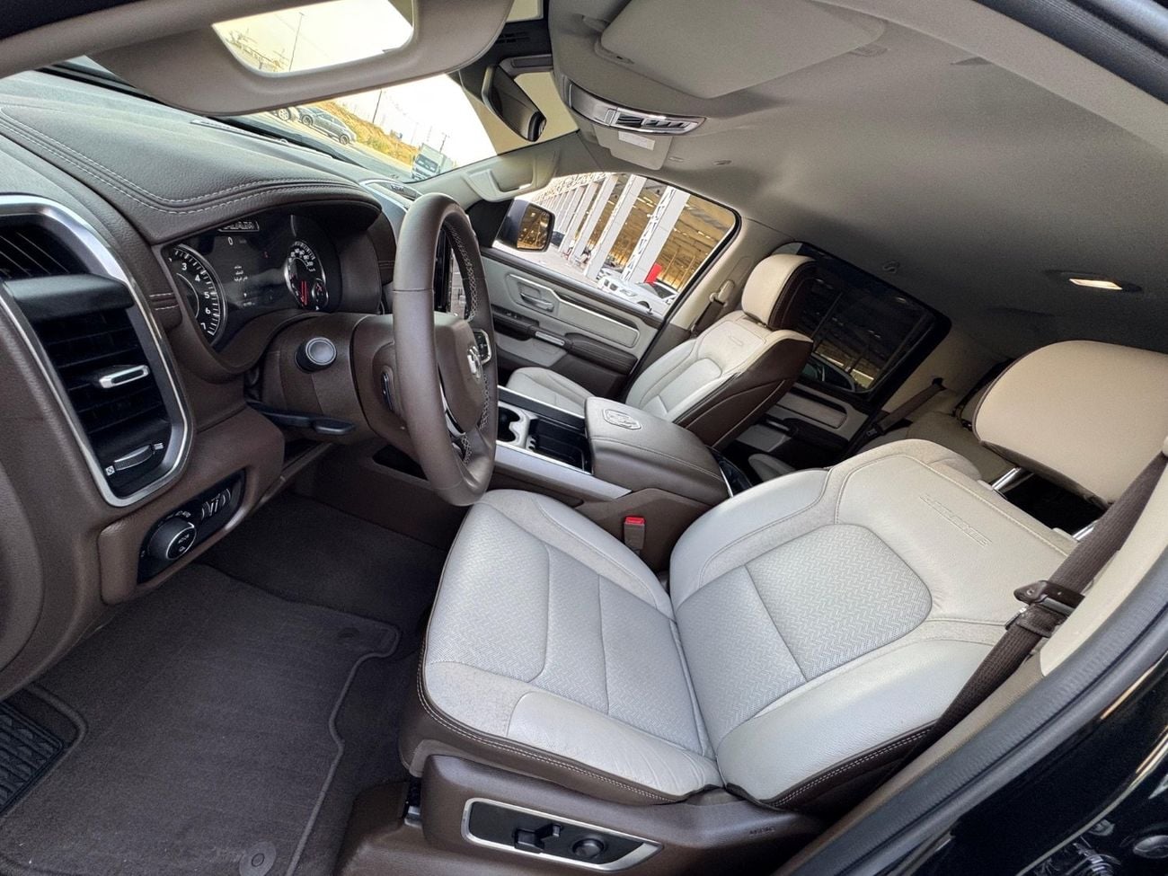 رام لارامي RAM 1500 SST / LARAMIE 4X4 / CHROME PACK / HURRICANE ENGINE / ZERO DOWN PAYMENT AVAILABL
