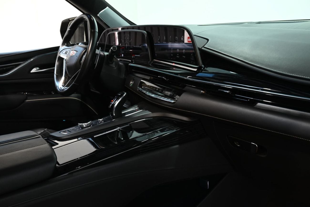 Cadillac Escalade V SERIES 2023 Cadillac Escalade V, 2/2028 Cadillac Warranty and Service Pack, Cadillac Service History, GCC