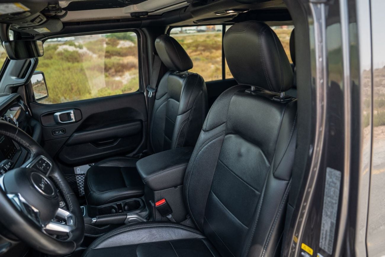Jeep Wrangler Unlimited SPORT 2.0L Turbo 4WD | Best Condition