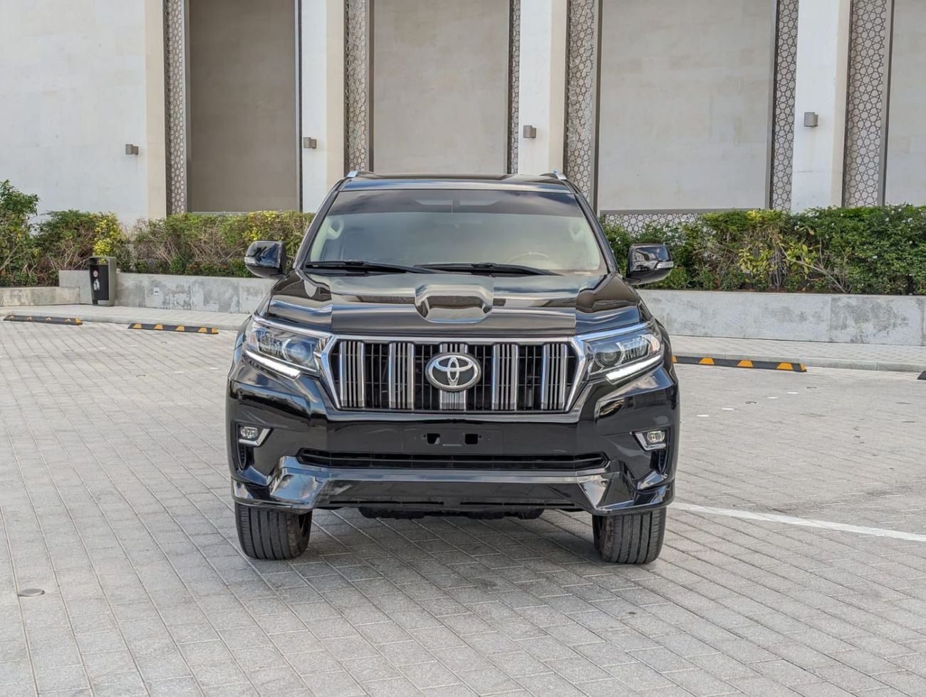 تويوتا برادو TX-L تويوتا برادو TXL موديل 2019، بمواصفات خليجية، محرك V4 سعة 2.7 لتر، بحالة ممتازة من الداخل والخارج.