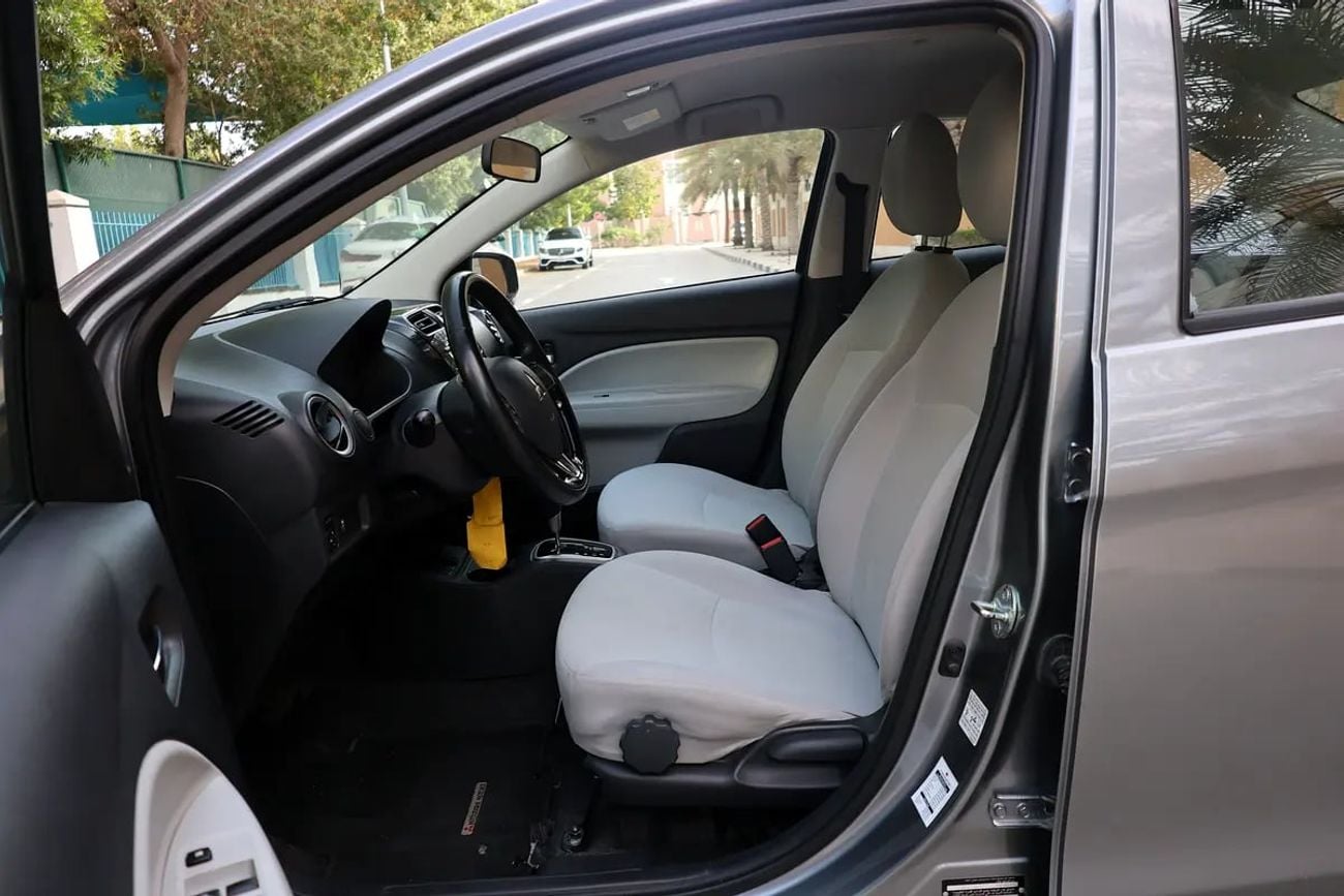 ميتسوبيشي اتراج جي إل إكس - GCC Specs - Low Mileage