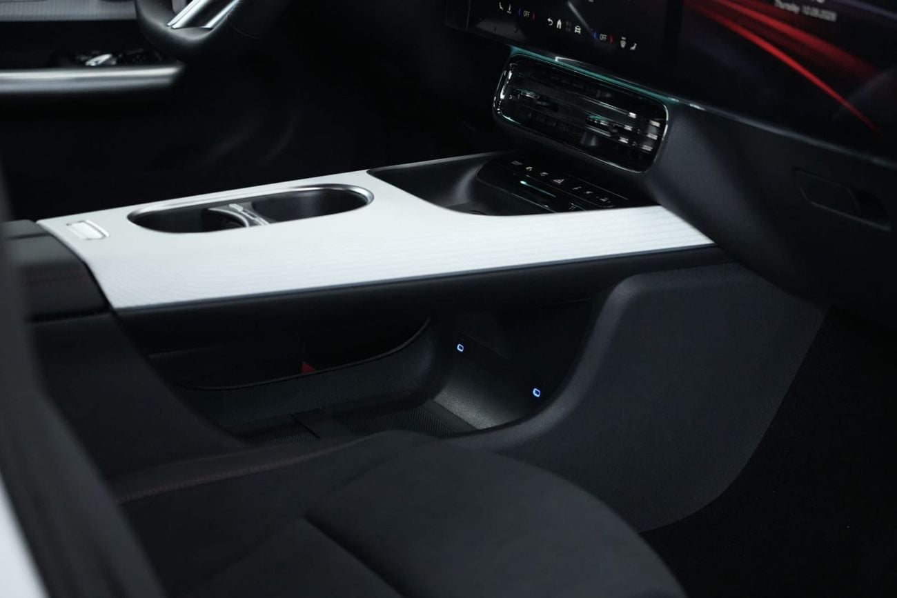 Mercedes Benz CLA 200