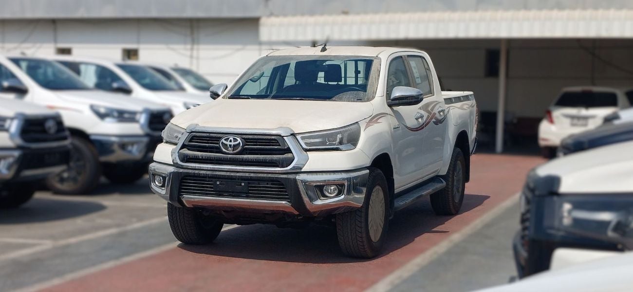 Toyota Hilux SR5 2026YM