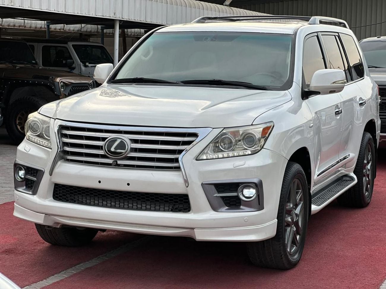 Lexus LX570 NAVIGATION SPORT