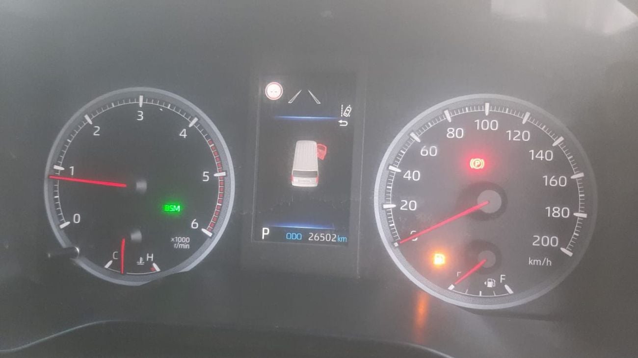 Toyota Hiace TOYOTA HIACE COMMUTER 12 SEATER DIESEL 2.8L RIGHT HAND DIVE