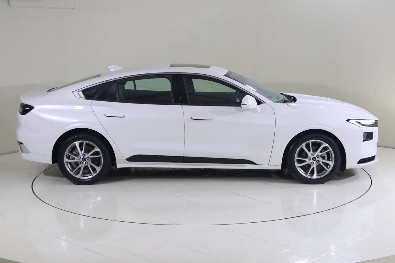 Ford Taurus AMBIENTE TPC2223 / AL TAYER MOTORS/ AL QOUZ SHOWROOM