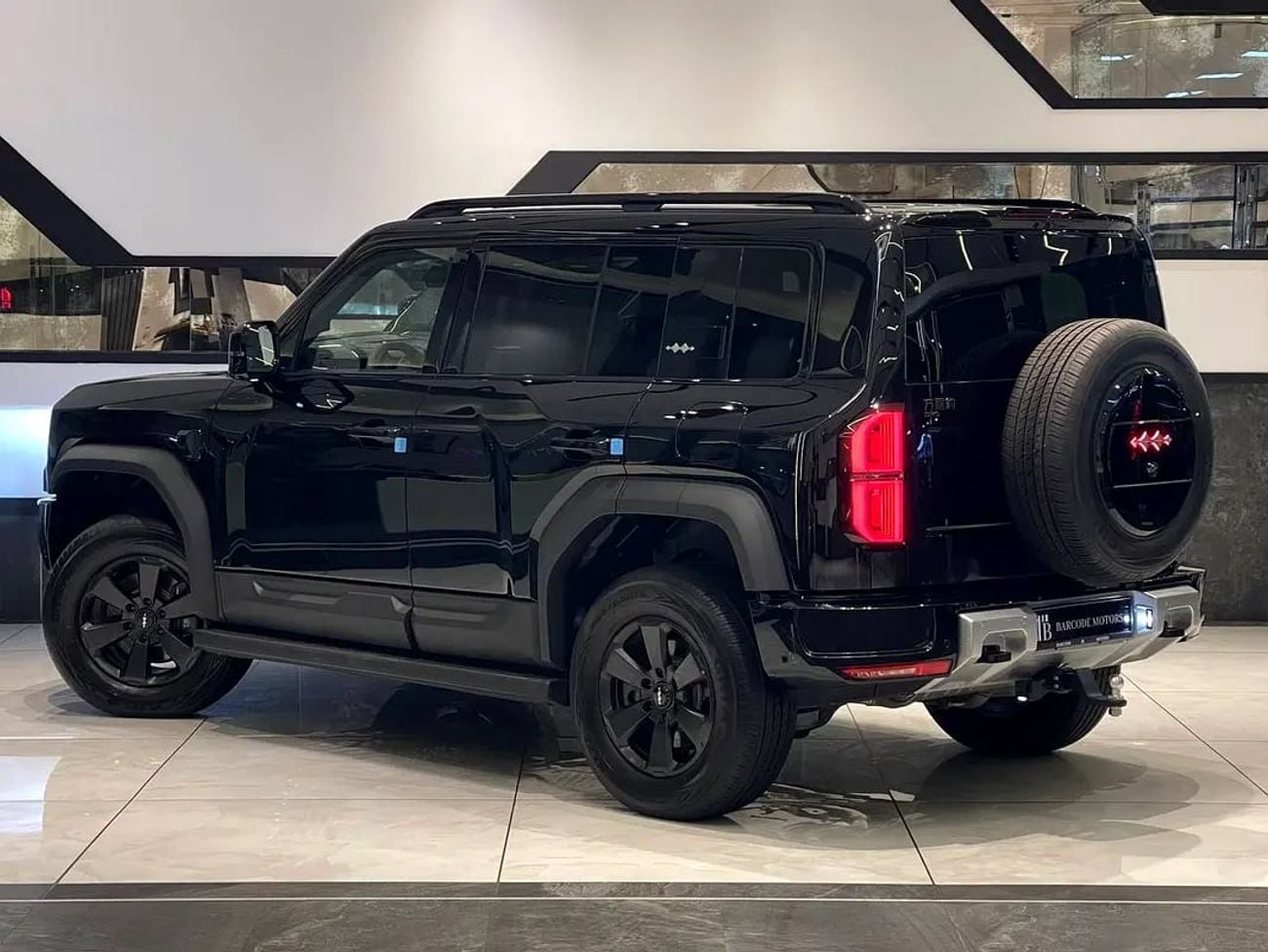 بي واي دي ليوبارد 5 ألترا / 210 KM / ADS / DOUBLE DIFFLOCK / WARRANTY AND SERVICE EVS 5 YEARS