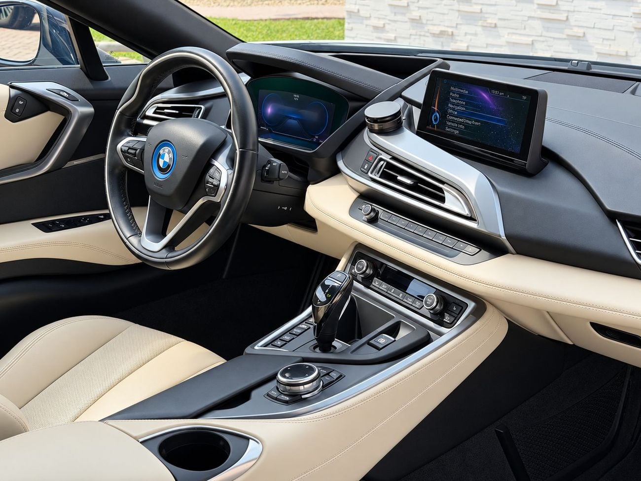 BMW i8 STANDARD