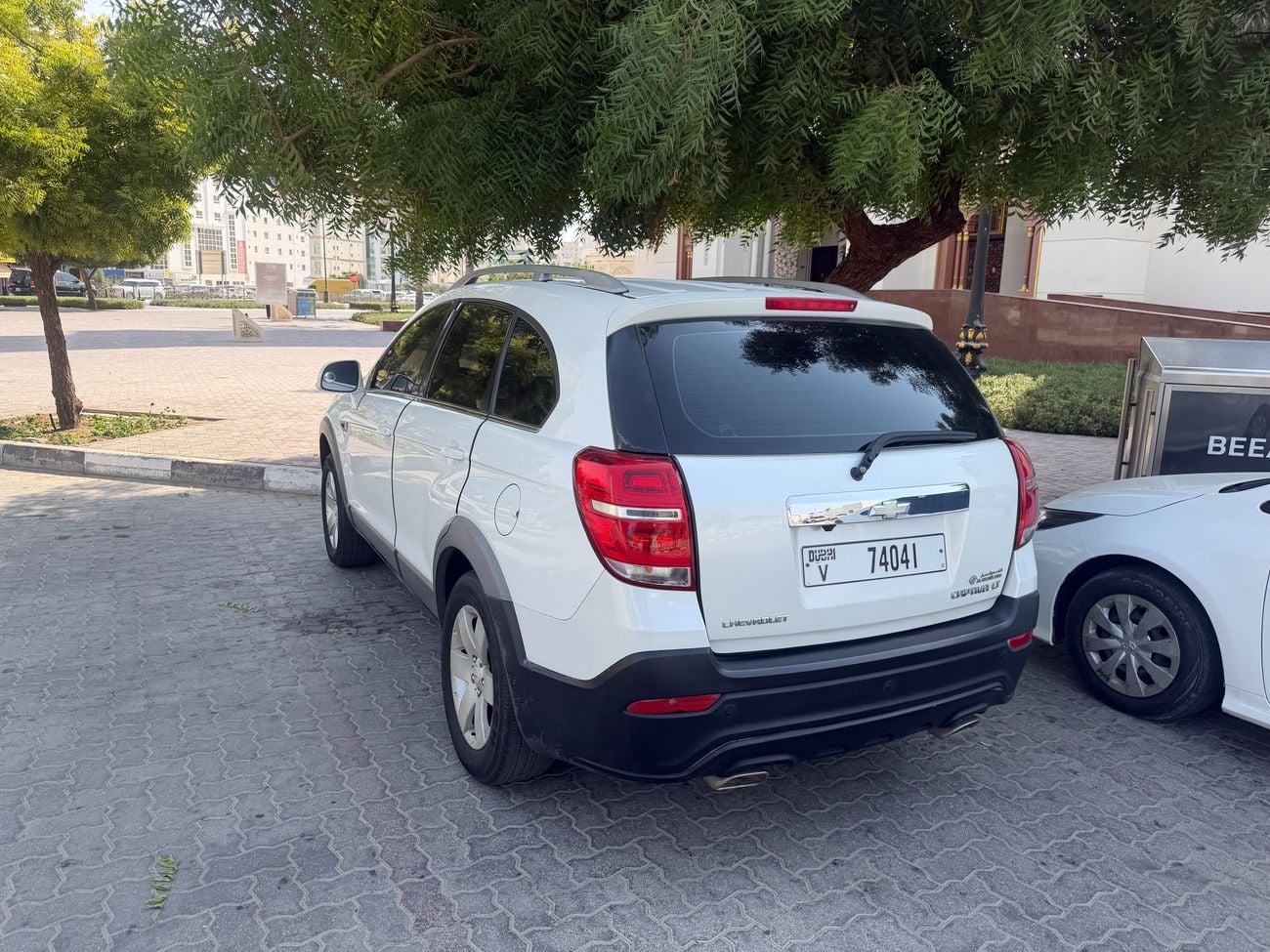Chevrolet Captiva LS Infotainment system Cruise control Leather seats Automatic climate control LED headlights