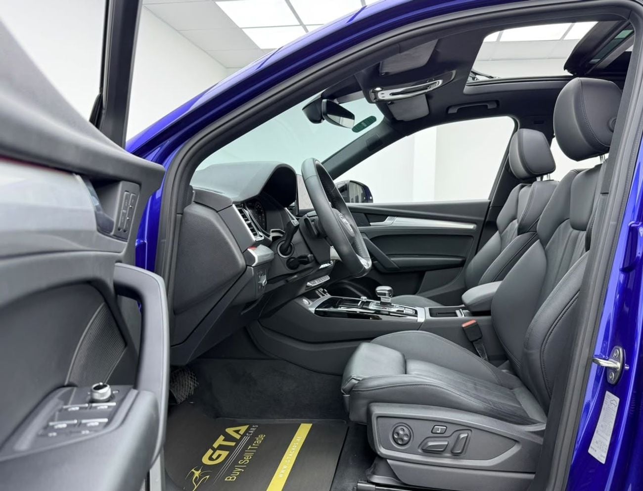 Audi Q5 45 TFSI SPORTBACK S-LINE 2023 Audi Q5 45 TFSI quattro, Audi Warranty+Service Contract+Full Service History, GCC Specs