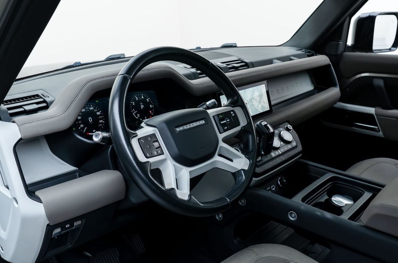 Land Rover Defender 110 SE P300