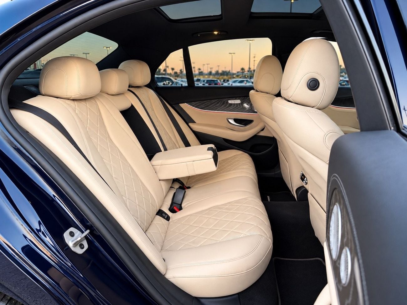 Mercedes Benz E350 4MATIC Mercedes-Benz E350 AMG | 2021