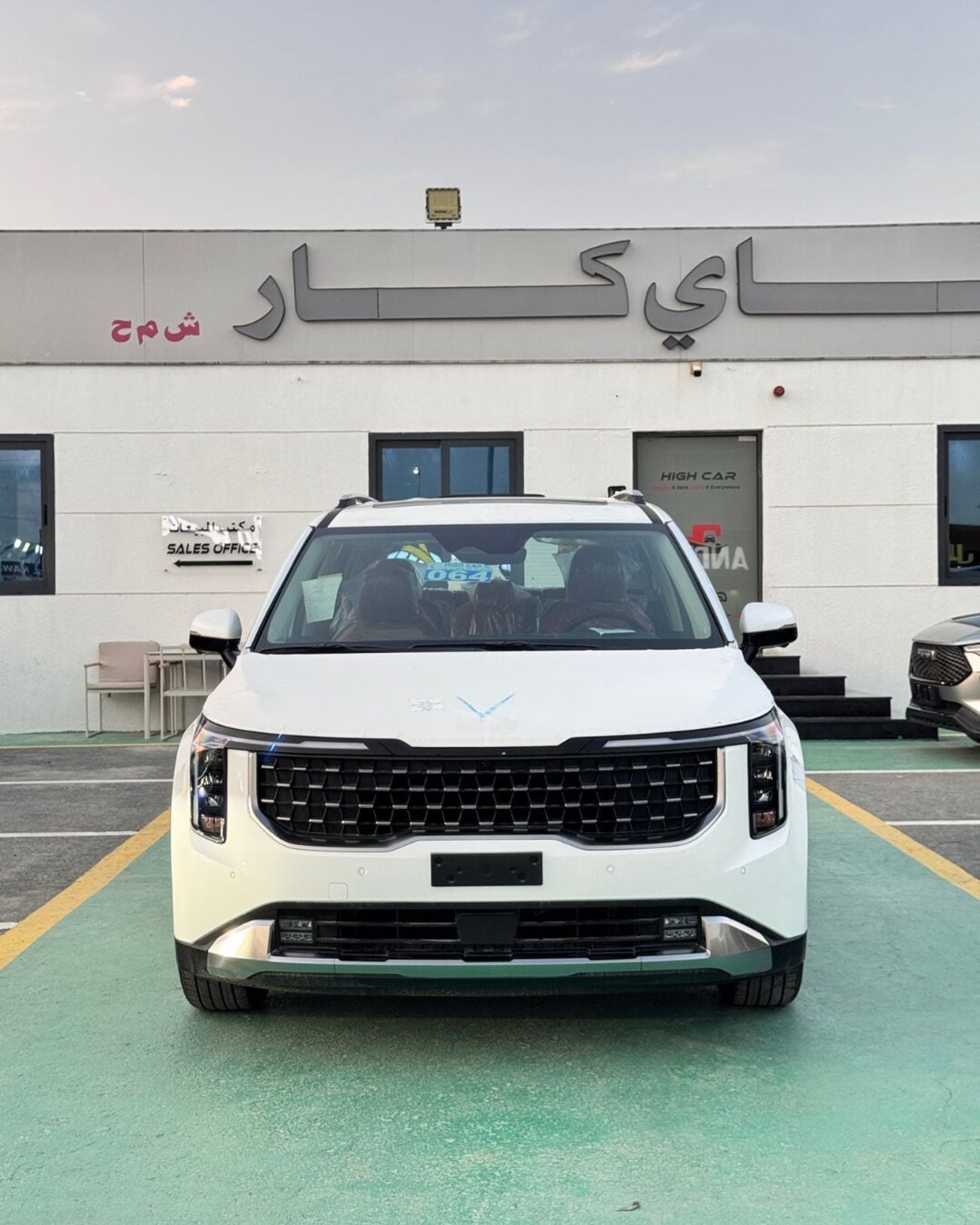 Kia Carnival KIA CARNIVAL 3.5L PETROL - GCC Specs 2027 MODEL - ( 2026 production date)