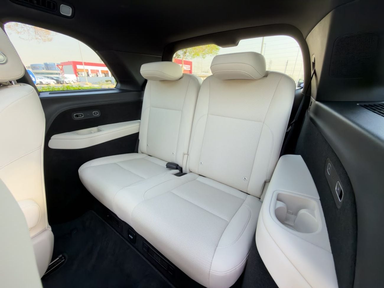 Li Auto L9 ULTRA USED 2025 LI AUTO L9 ULTRA | LOW MILEAGE (6000 KM) |