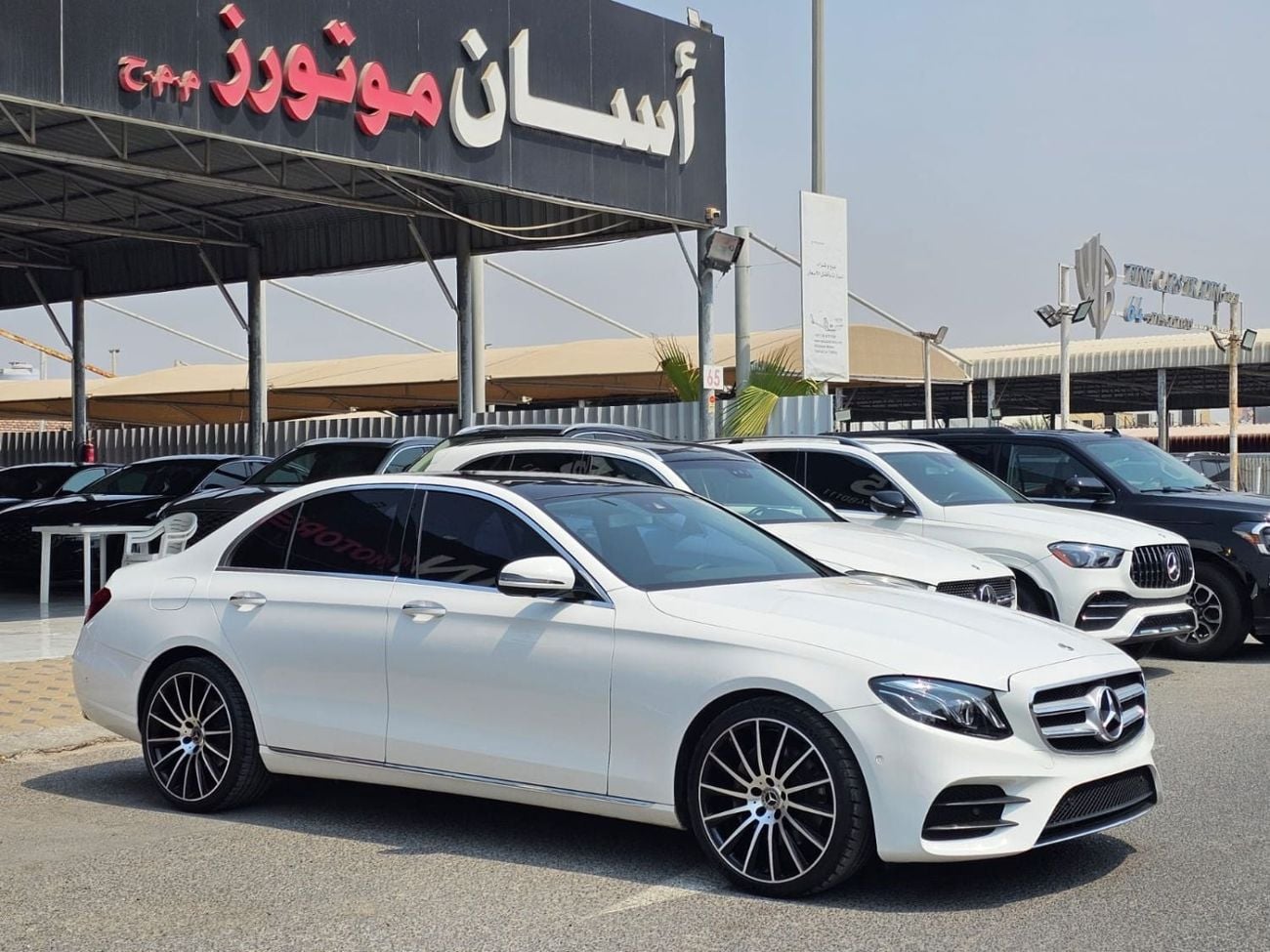 Mercedes Benz E300