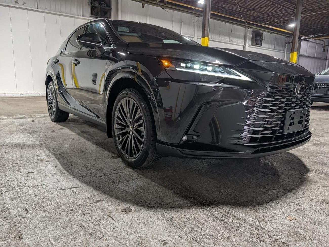 لكزس RX 350h بلاتينيوم Hybrid