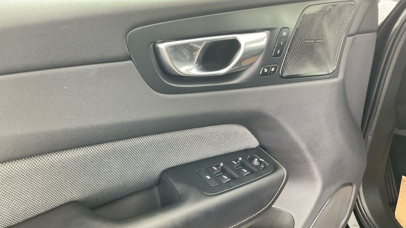 فولفو XC 60 R DESIGN | شامل الضمان | 0 دفعة أولى