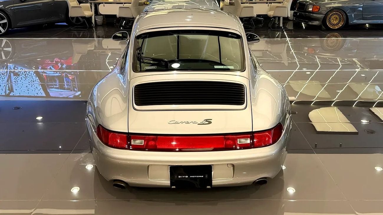 Porsche 911 Carrera 4S (993) - Japanese Specs