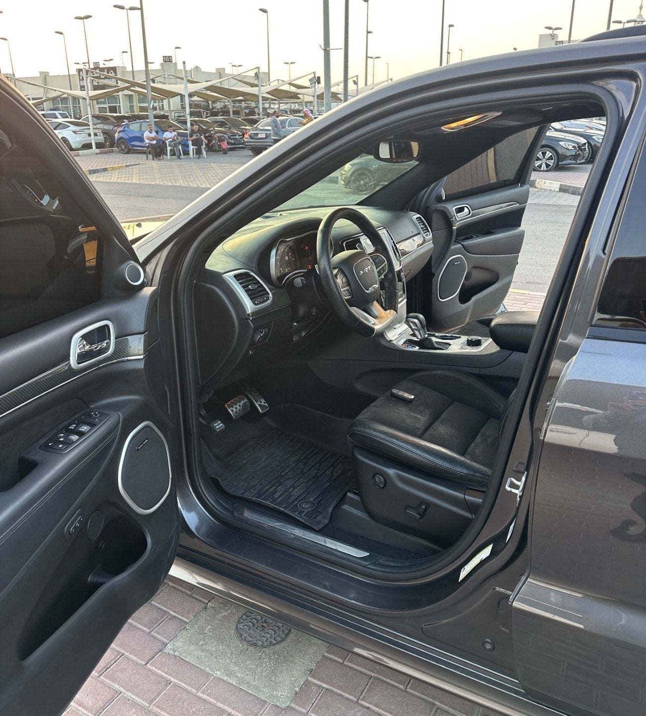 Jeep Grand Cherokee SRT