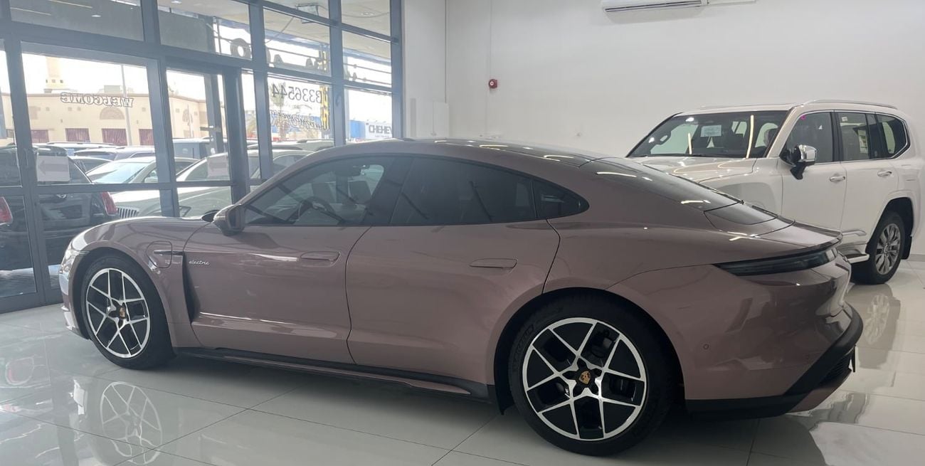 Porsche Taycan STANDARD As good as new