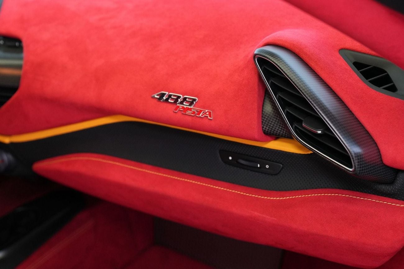 فيراري 488 بيستا High Spec