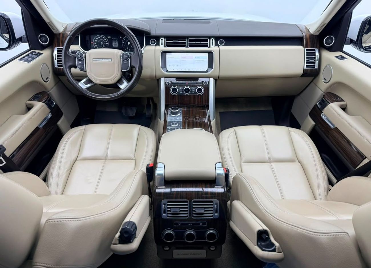 Land Rover Range Rover 2017 Range Rover HSE Supercharged, Warranty, Full RR Service History, Fully Loaded, GCC