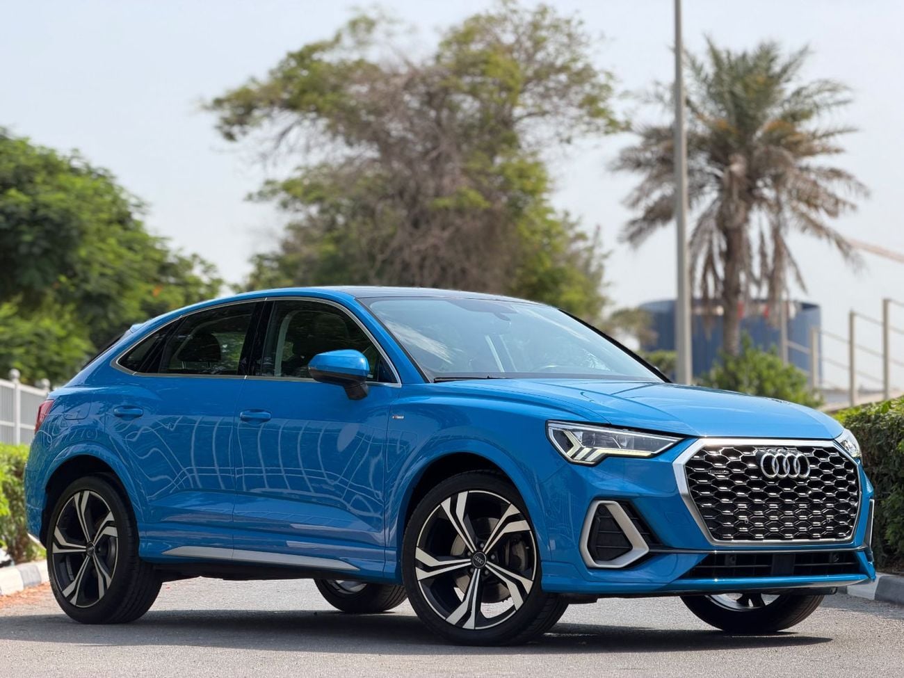 Audi Q3 40 TFSI S-LINE Audi Q3 2020 Gcc Sline perfect color