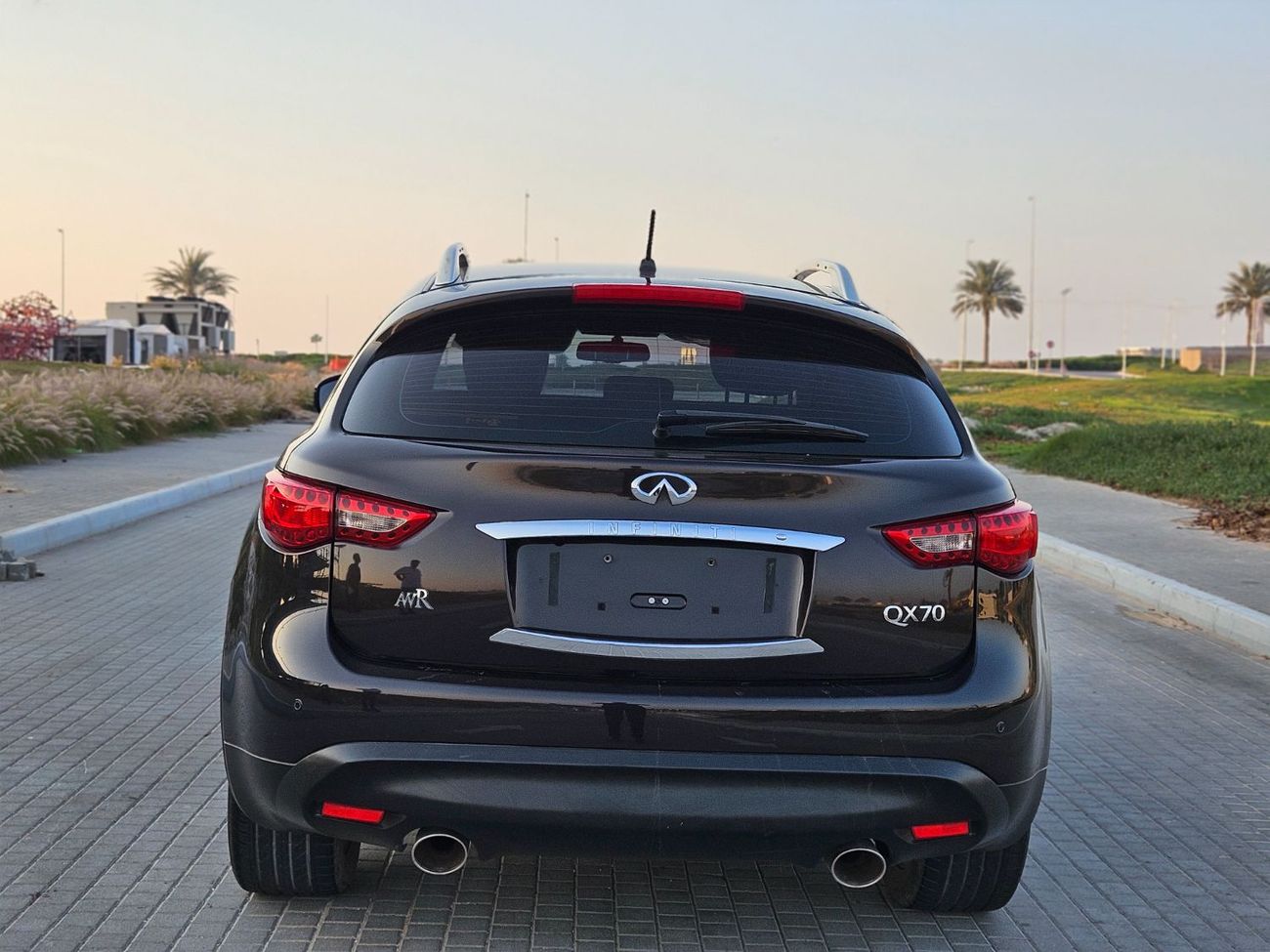 إنفينيتي QX70 إكسيلنس