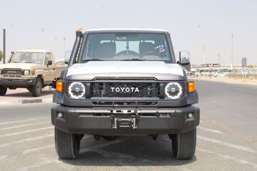 تويوتا لاند كروزر 70 LC79 LX