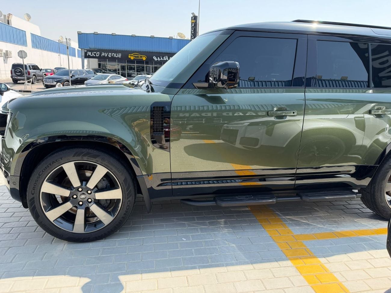 Land Rover Defender 110 X-DYNAMIC SE P400