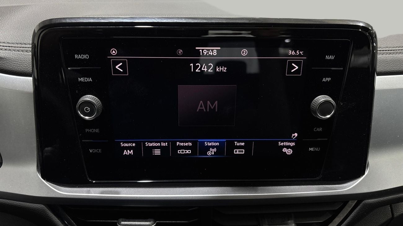 Volkswagen T-ROC LIFE 2024 | AED 900/Month | 0 DP | 30 Day Return | Warranty | Service History