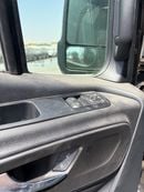 Mercedes Benz Sprinter