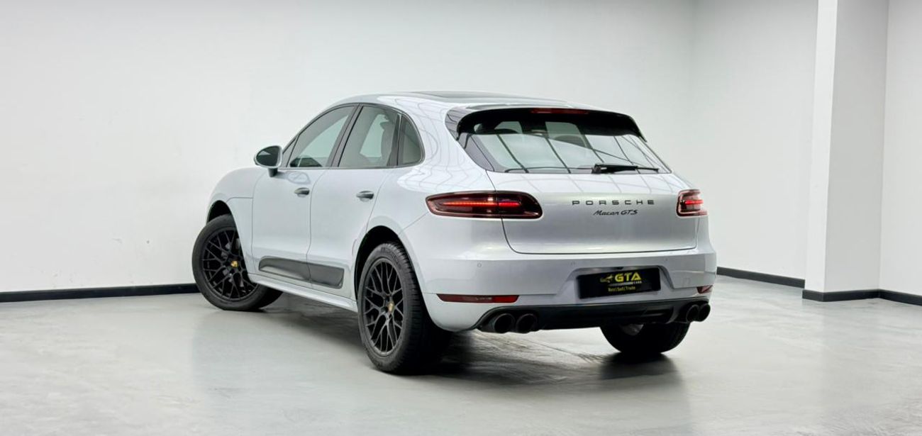 Porsche Macan GTS 2017 Porsche Macan GTS, Full Porsche Service History, Fully Loaded, Excellent Condition, GCC