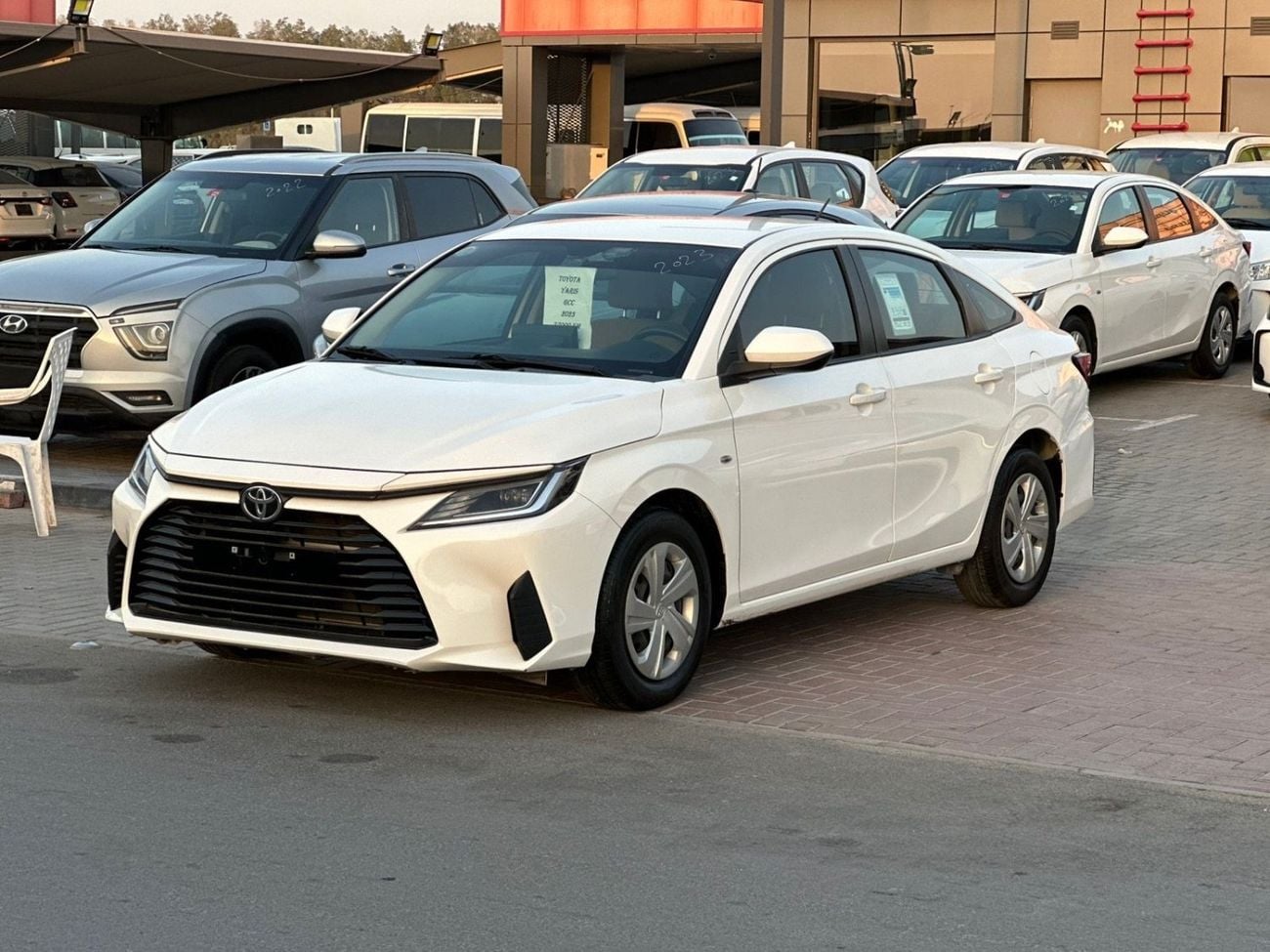 Toyota Yaris E