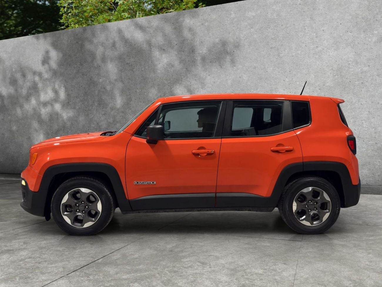 Jeep Renegade SPORT 2017 Jeep Renegade Sport 2.4L MultiAir | GCC | Accident Free | Error Free | Cheapest in Market