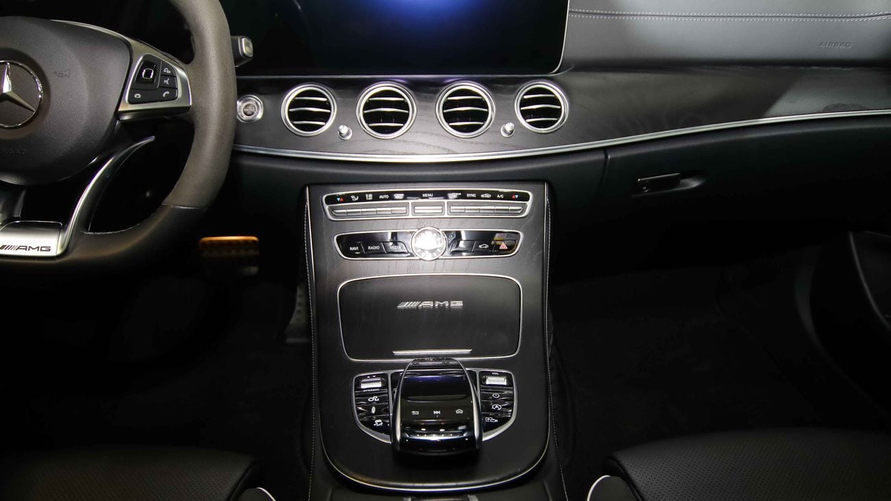 Mercedes Benz E63 AMG S 4 Matic