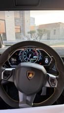 Lamborghini Aventador LP700
